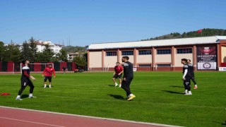 Kastamonuspor Teknik Direktörü Fırat Gül: “Sadece önümüzdeki maçlara odaklı bir şekilde ilerliyoruz