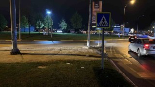 Kavşağı boks ringine çevirdiler: O anlar kamerada