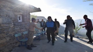 Kaymakam Güngör, üs bölgesinde güvenlik korucularıyla bir araya geldi