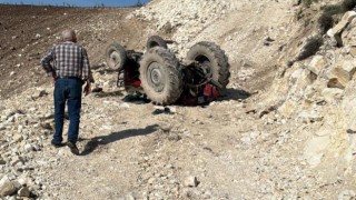 Kiliste traktör devrildi: 1 ölü
