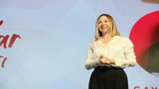 Kız Kardeşim Projesinin yıldızları ödülleriyle buluştu