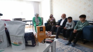 Kocasinandan her ay 225 çölyaklıya gıda paketi