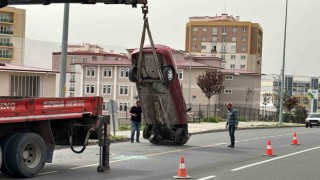 Kontrolden çıkan otomobil takla attı: 2 yaralı