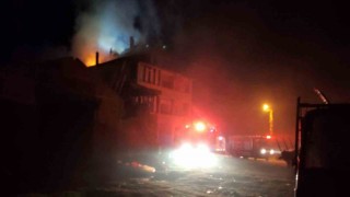 Konyada 3 katlı evde korkutan yangın