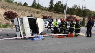 Kullandığı minibüsün altında kalan sürücü hayatını kaybetti