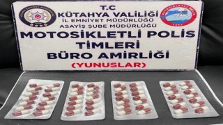 Kütahyada 2 kişinin üzerinde uyuşturucu hap ele geçirildi