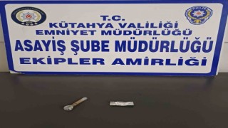 Kütahyada bekçiler 2 kişinin üzerinde uyuşturucu ele geçirdi