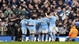 Manchester City evinde Luton Townu 5 golle geçti