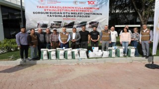 Manisalı çiftçilere 3 bin 100 kilo sorgum tohumu dağıtıldı