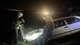 Mardinde otomobil şarampole yuvarlandı: 2 yaralı