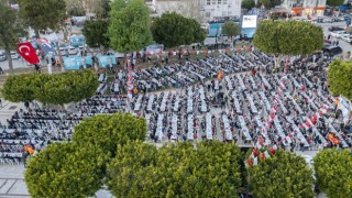 Mersin’de Ramazan Ayı Boyunca İftar Sofraları Kuruldu