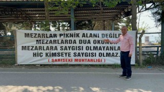 Mezarlar piknik alanı değildir diyen muhtar, mezarlıklarda pikniği yasakladı