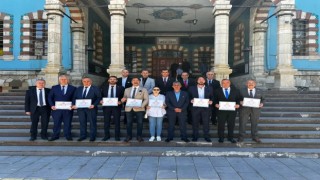 MHPden il genel meclisi ve belediye meclis üyesi seçilen adaylar mazbatalarını aldı