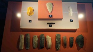 MÖ 5900lü yıllara ait volkanik cam kaya Samsun Müzesinde sergileniyor