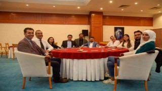 MSKÜ Rektörü Kaçar Filistinli öğrencilerle iftarda buluştu