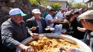 Niğdede asırlık gelenek Helva Şenliği