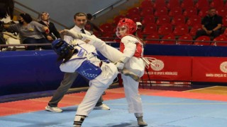 Okul sporları tekvando yıldızlar kız ve erkek grup müsabakaları Manisada başladı