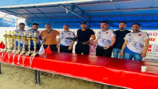 Oltalar birincilik için denize atıldı