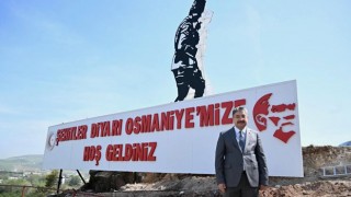 Osmaniye’nin Girişine "Şehitler Diyarı" Hoş Geldiniz Tabelası Yerleştirildi