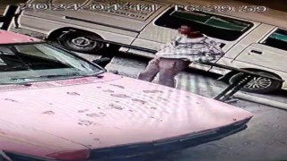 Oto hırsızlığına teşebbüs anları kamerada