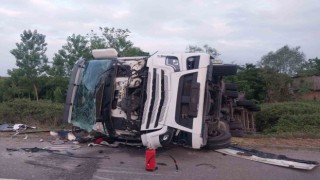 Otoyolda LPG yüklü tanker ile tır çarpıştı: 1 yaralı