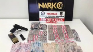 Polis elini hangi çekmeceye attıysa ya mermi ya da hap çıktı