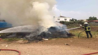 Reyhanlıda odunların bulunduğu alanda çıkan yangın söndürüldü