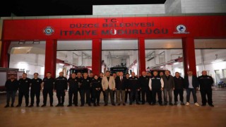 Sahuru ateş savaşçılarıyla birlikte yaptılar