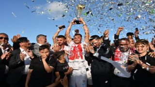 Şampiyon Kepezspor kupasını aldı