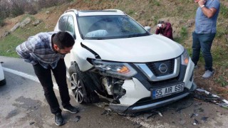 Samsunda iki otomobil çarpıştı: 5 yaralı