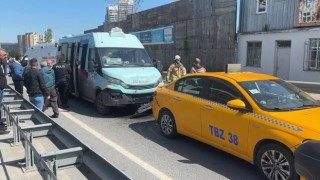 Sarıyer Huzur Mahallesinde bir minibüsün taksiye çarpması sonucu, 5 yolcu yaralandı. Olay yerine sağlık ve itfaiye ekipleri sevk edildi.