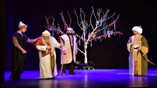 Şehir tiyatrosundan tarihi gösteri