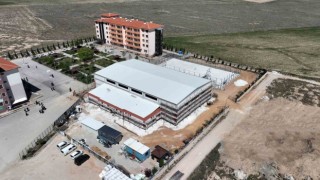 Selçuklu Belediyesinden eğitime kapalı spor salonu ve suni çim saha desteği