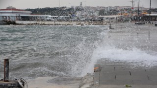 Sinopta beklenen fırtına etkili olmaya başladı