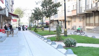 Sultangazi Belediye Başkanı Dursun, prestij caddesinde yerinde inceleme yaptı