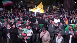 Tahran'da İsrail'e saldırı coşkuyla karşılandı