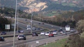 Tatilin son gününde TEMin Bolu geçişinde trafik akıcı