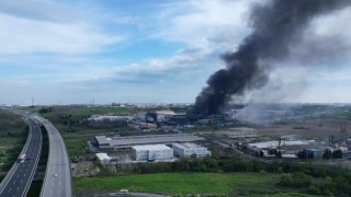 Tekirdağda fabrika yangını havadan görüntülendi