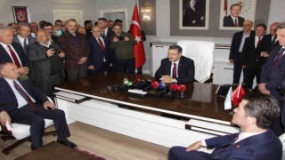 Trabzon Büyükşehir Belediyesi ve Ortahisar Belediyesinde devir teslim töreni