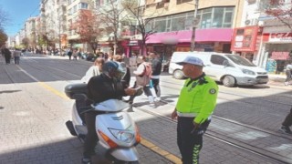 Trafiğe kapalı bölgelere giren motosiklet ve motorlu bisiklet sürücülerine ceza kesildi