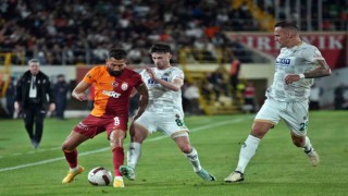 Trendyol Süper Lig: Alanyaspor: 0 - Galatasaray: 0 (İlk yarı)