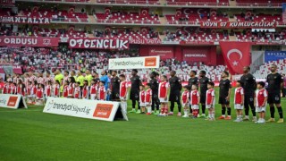 Trendyol Süper Lig: Antalyaspor: 0 - Hatayspor: 1 (İlk yarı)