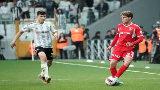 Trendyol Süper Lig: Beşiktaş: 1 - Samsunspor: 0 (İlk yarı)