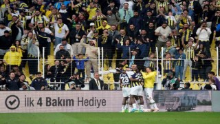 Trendyol Süper Lig: Fenerbahçe: 1 - Beşiktaş: 0 (İlk yarı)