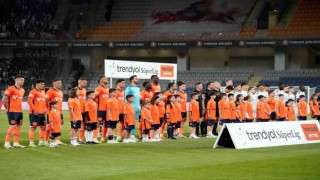 Trendyol Süper Lig: RAMS Başakşehir: 0 - Beşiktaş: 1 (Maç devam ediyor)