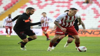 Trendyol Süper Lig: Sivasspor: 1 - F. Karagümrük: 0 (Maç sonucu)