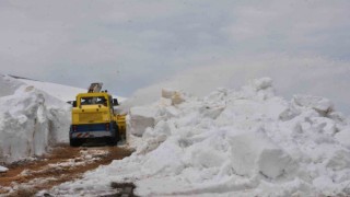 Turizm cenneti Nemrut Krater Gölünün yolu açılıyor