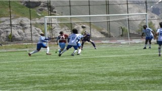 Turkcell Kadın Futbol Süper Ligi: Hakkarigücü: 6 - Trabzonspor: 2