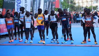 Türkiyenin en hızlı maratonunda start verildi