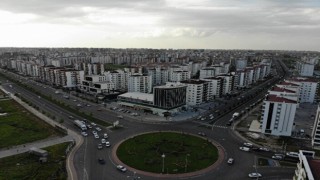 Türkiyenin en kalabalık mahallesini ikinci kez yönetecek